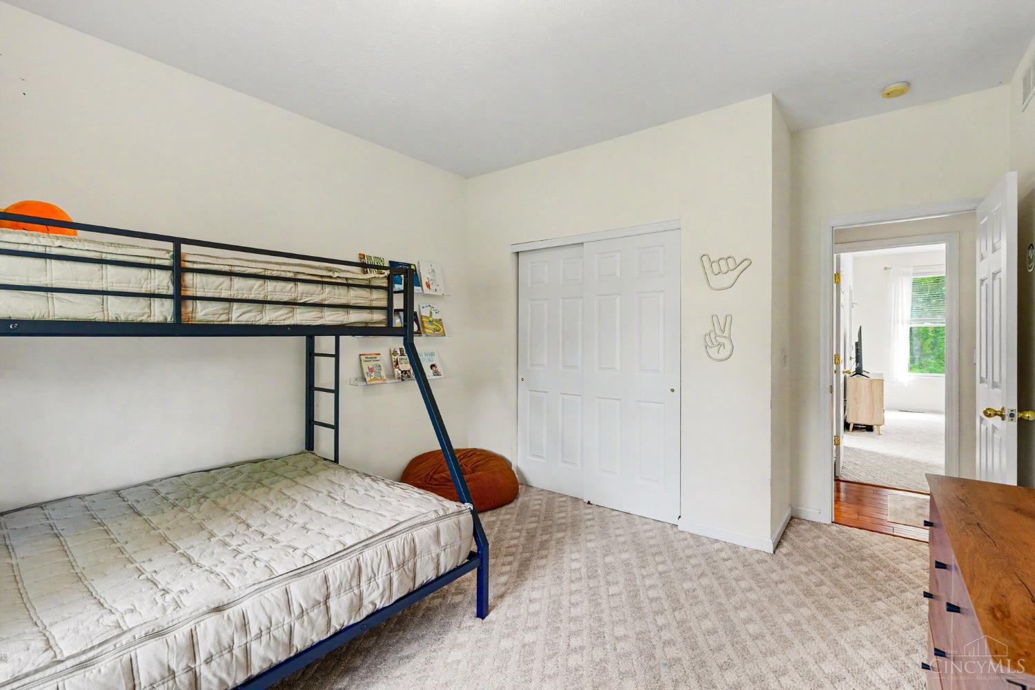 3920 Pine View