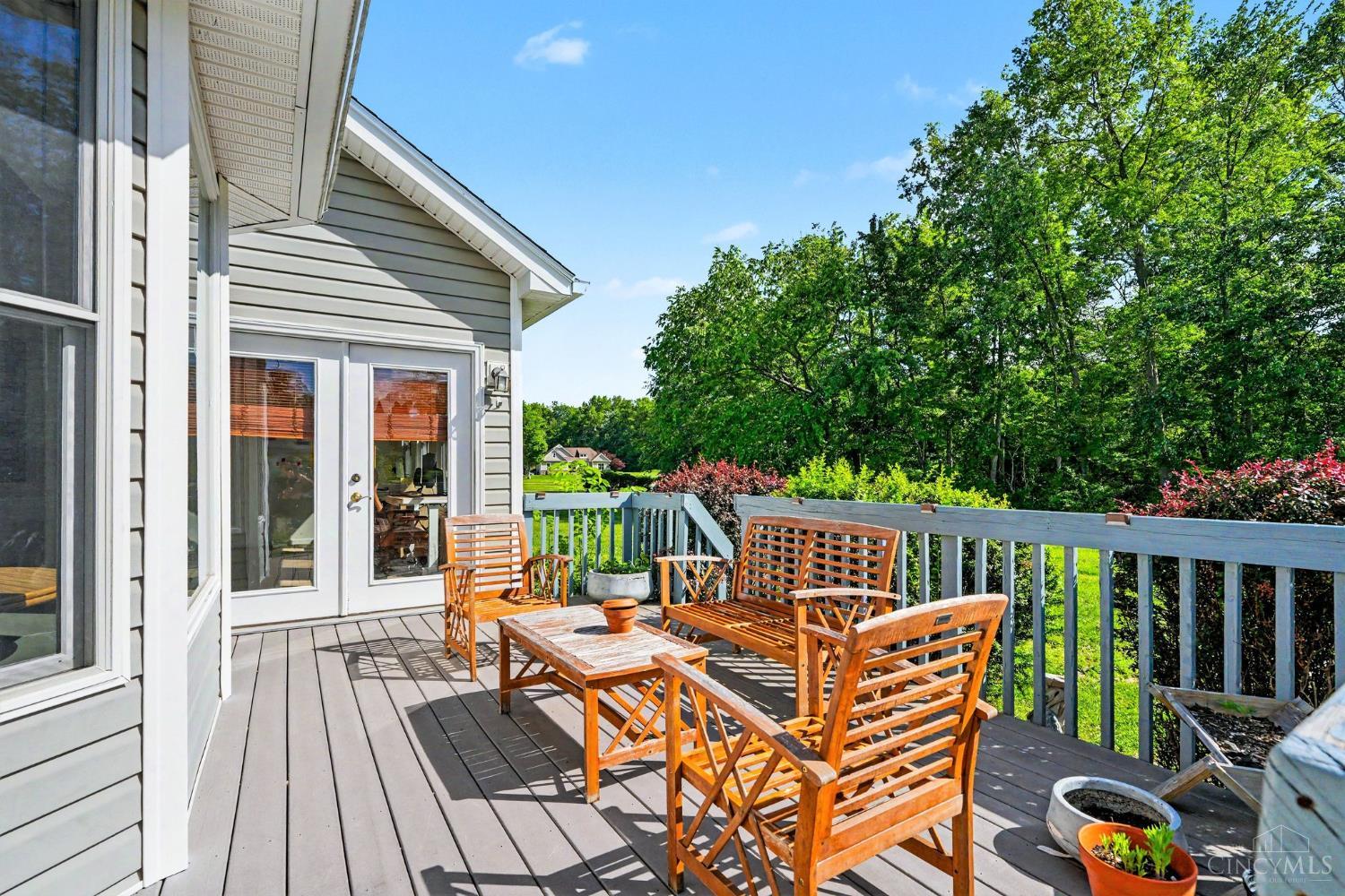 3920 Pine View