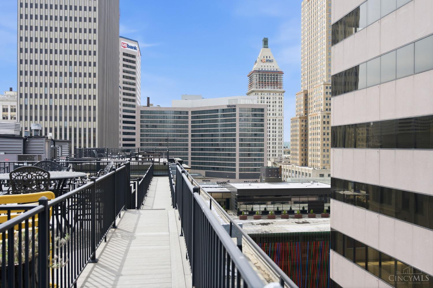 26 E Sixth Street 803