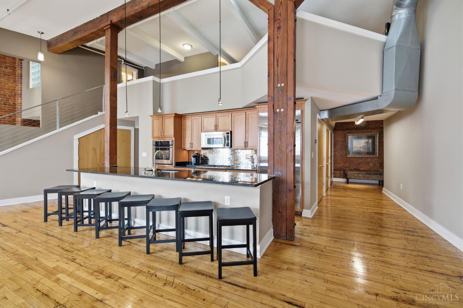 26 E Sixth Street 803