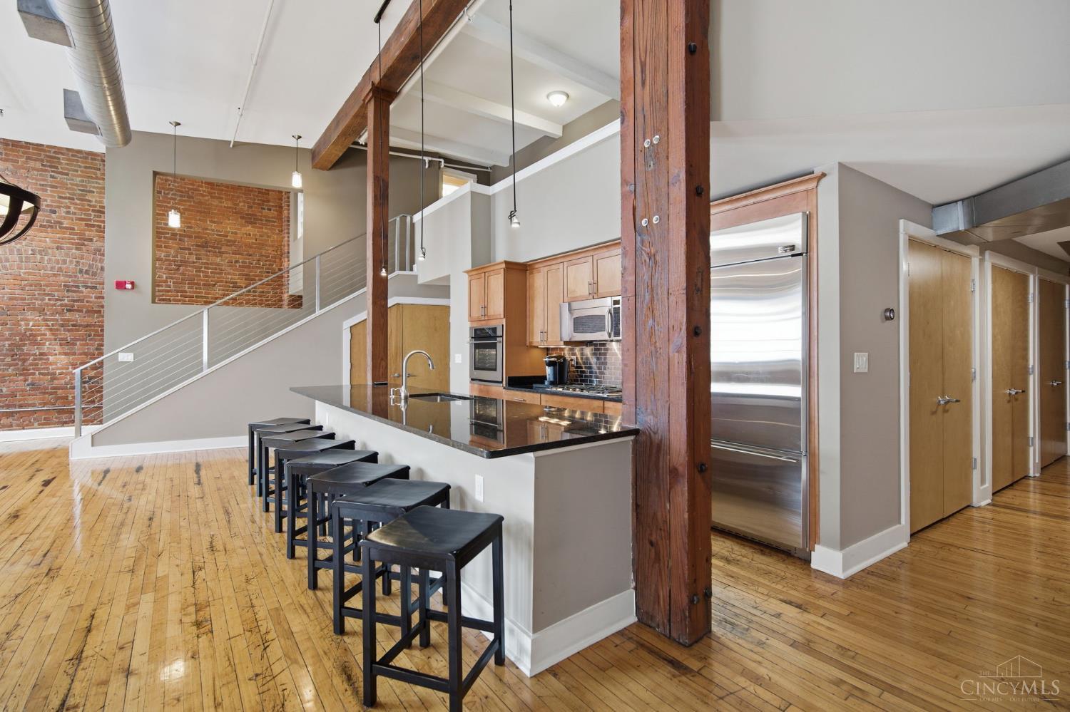 26 E Sixth Street 803