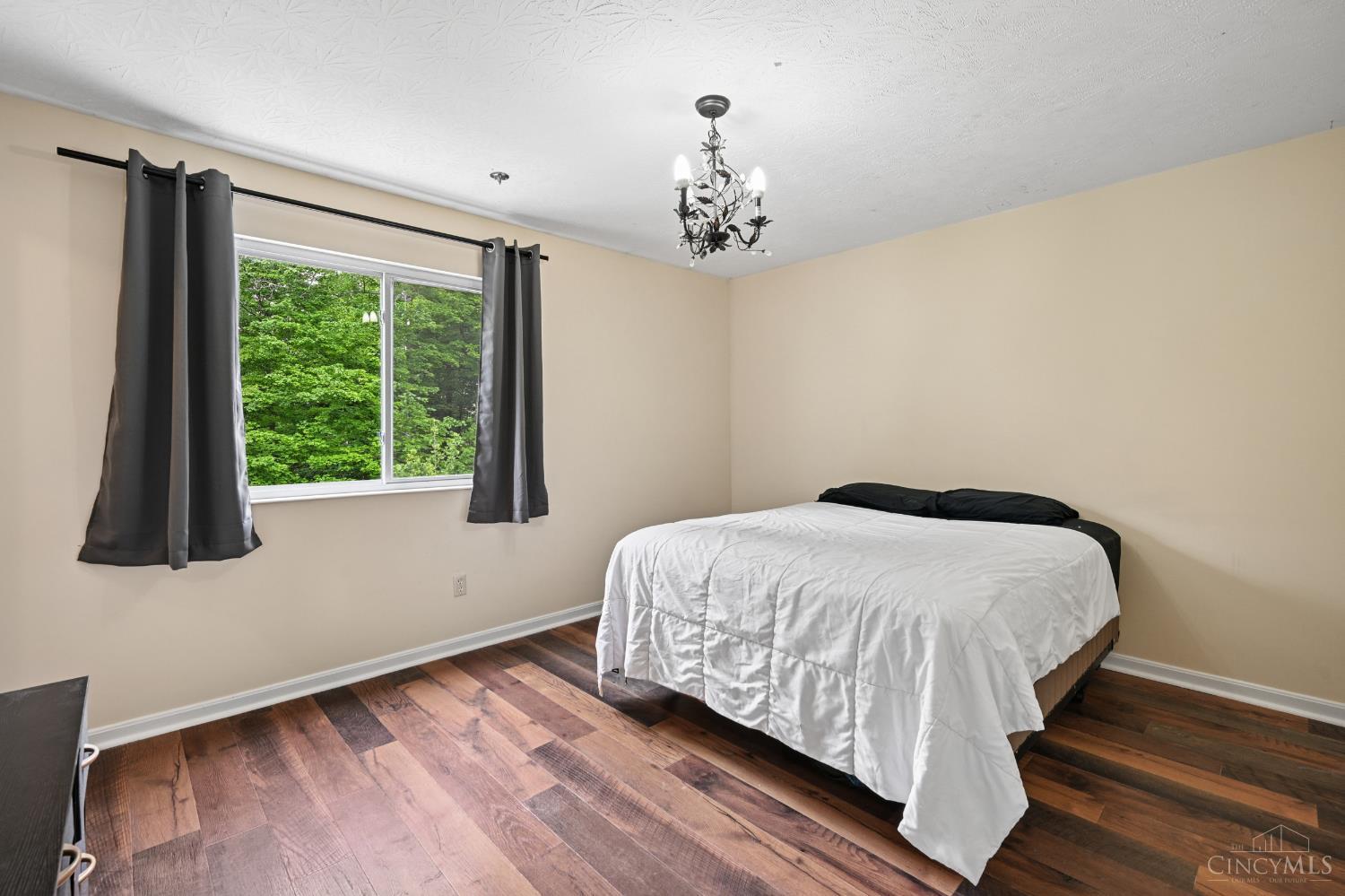 3 Meadowlane Drive