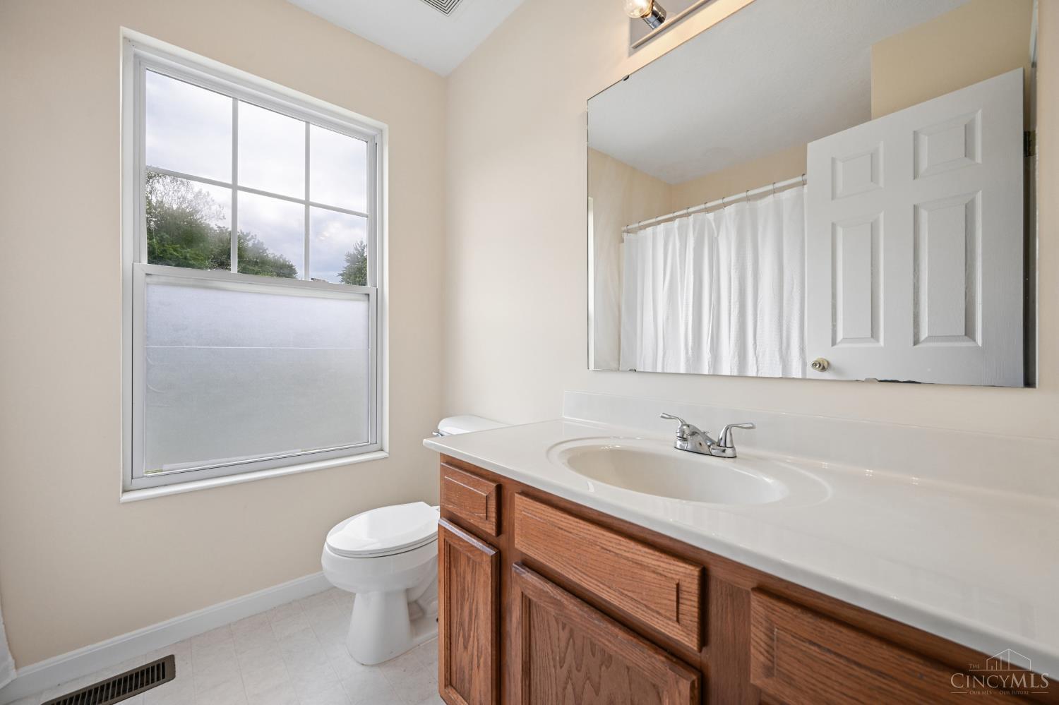 3 Meadowlane Drive
