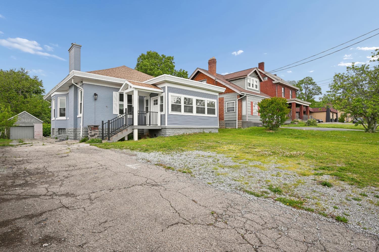 6815 Montgomery Road