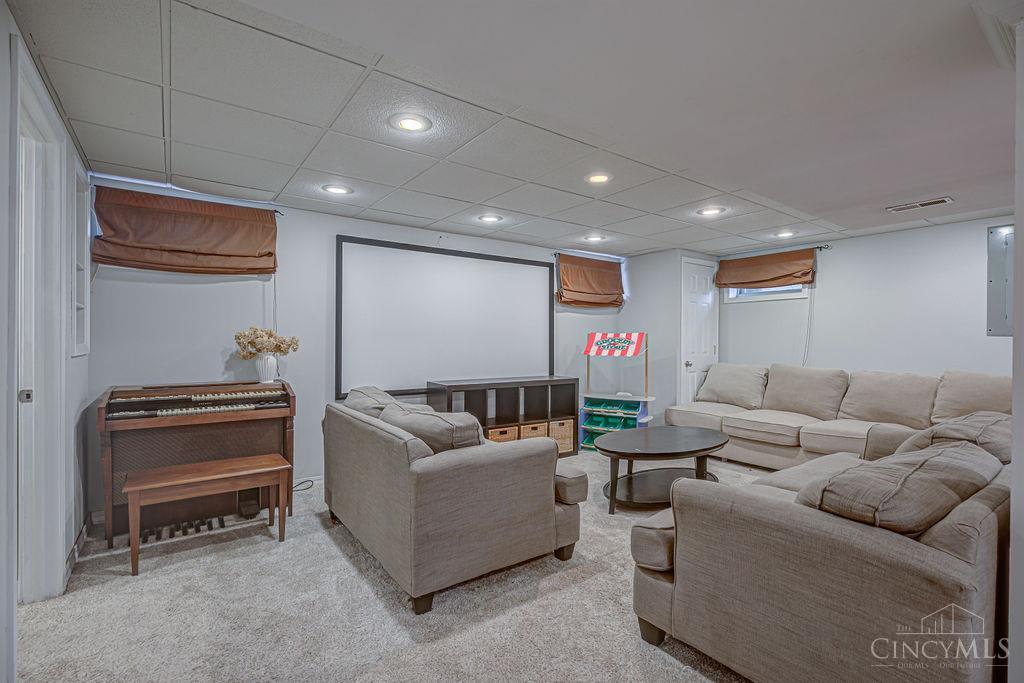 6820 Spring Arbor Drive
