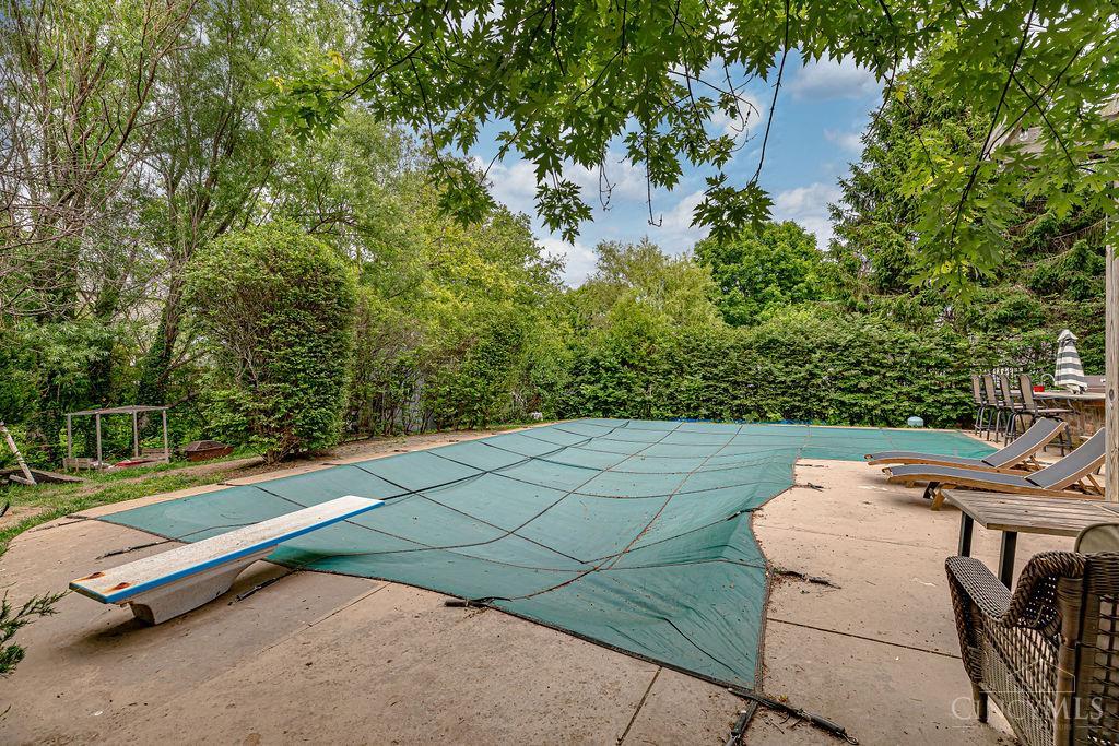 6820 Spring Arbor Drive