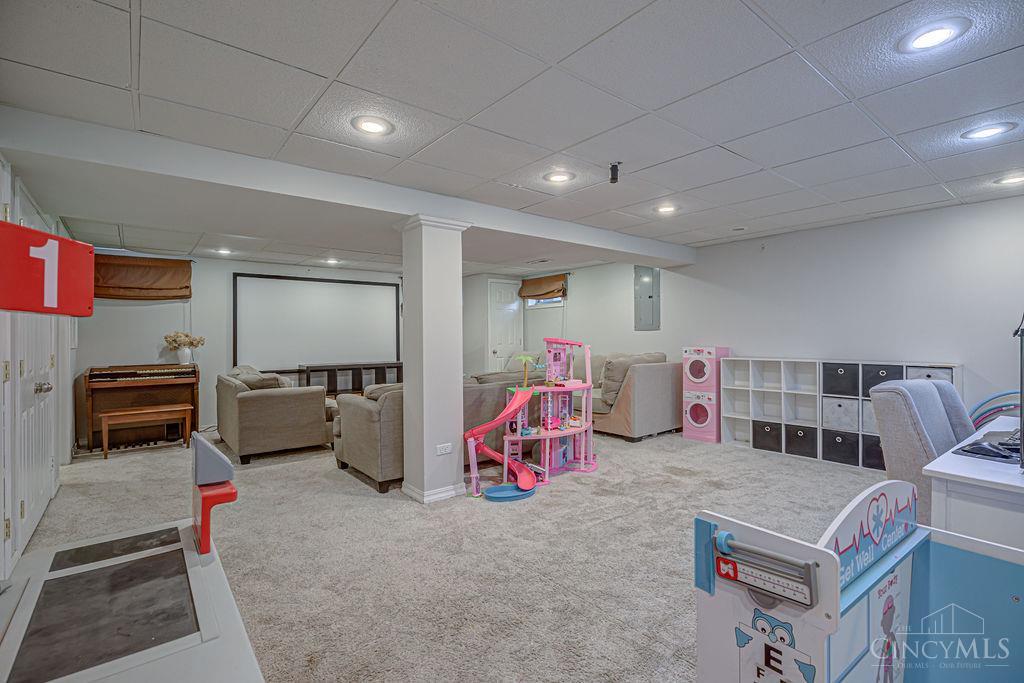 6820 Spring Arbor Drive