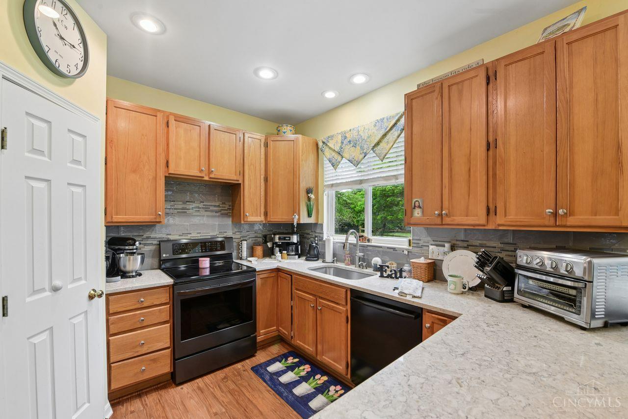 1551 Hunt Club Drive