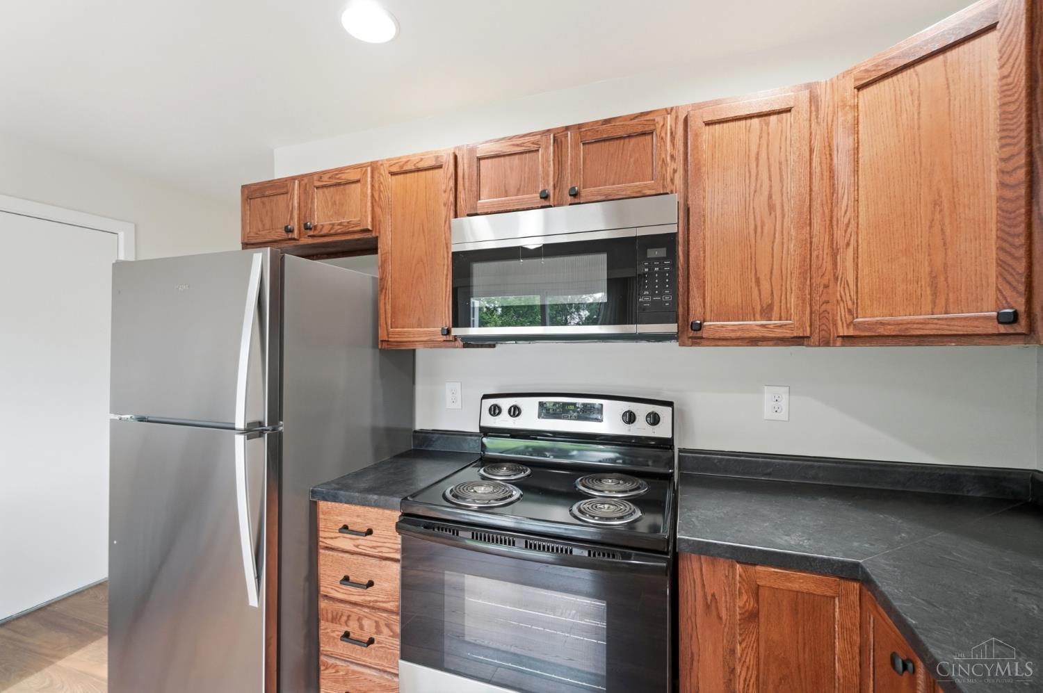 1010 Stratford Place
