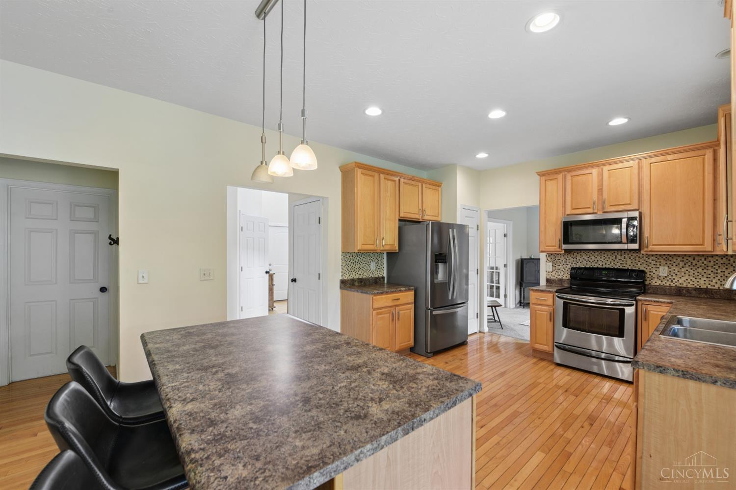 4869 Kleeman Green Drive