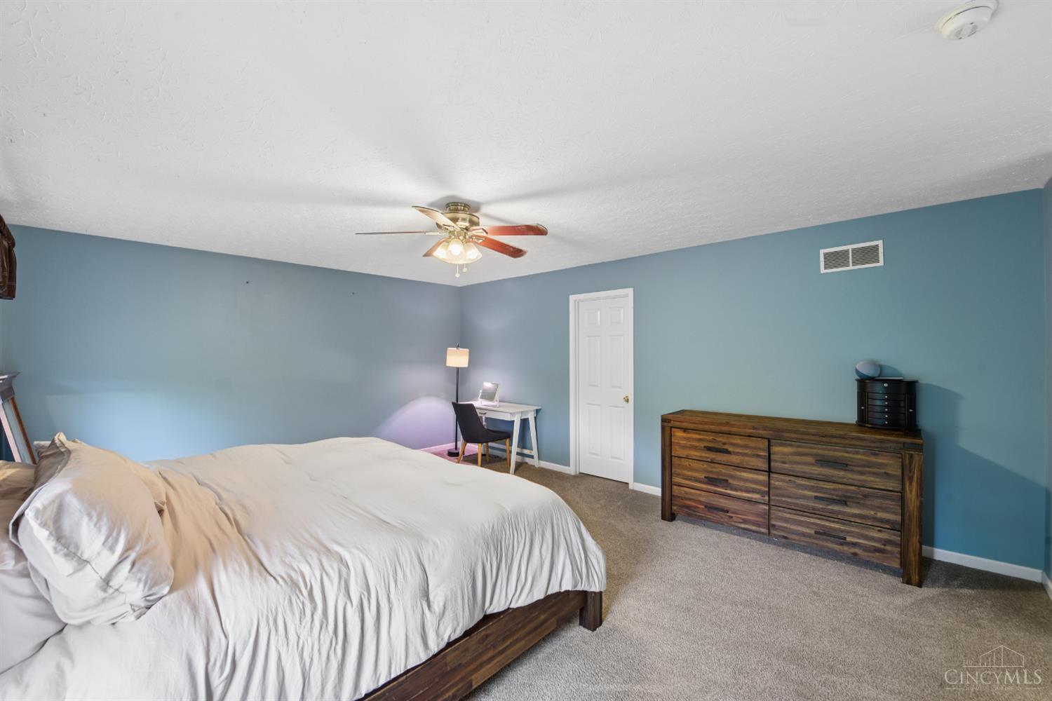 4869 Kleeman Green Drive