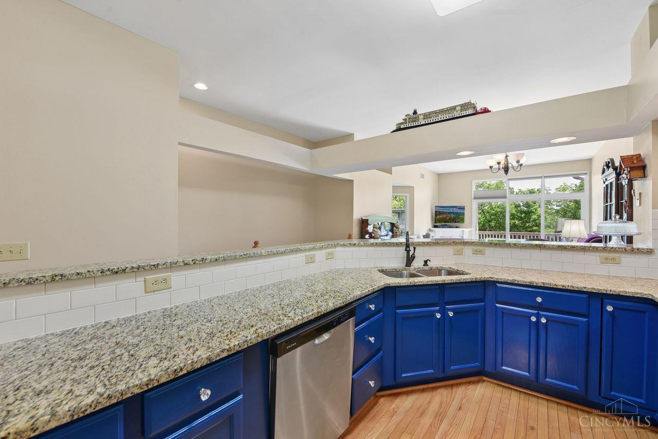 7036 Scarlet Oak Court
