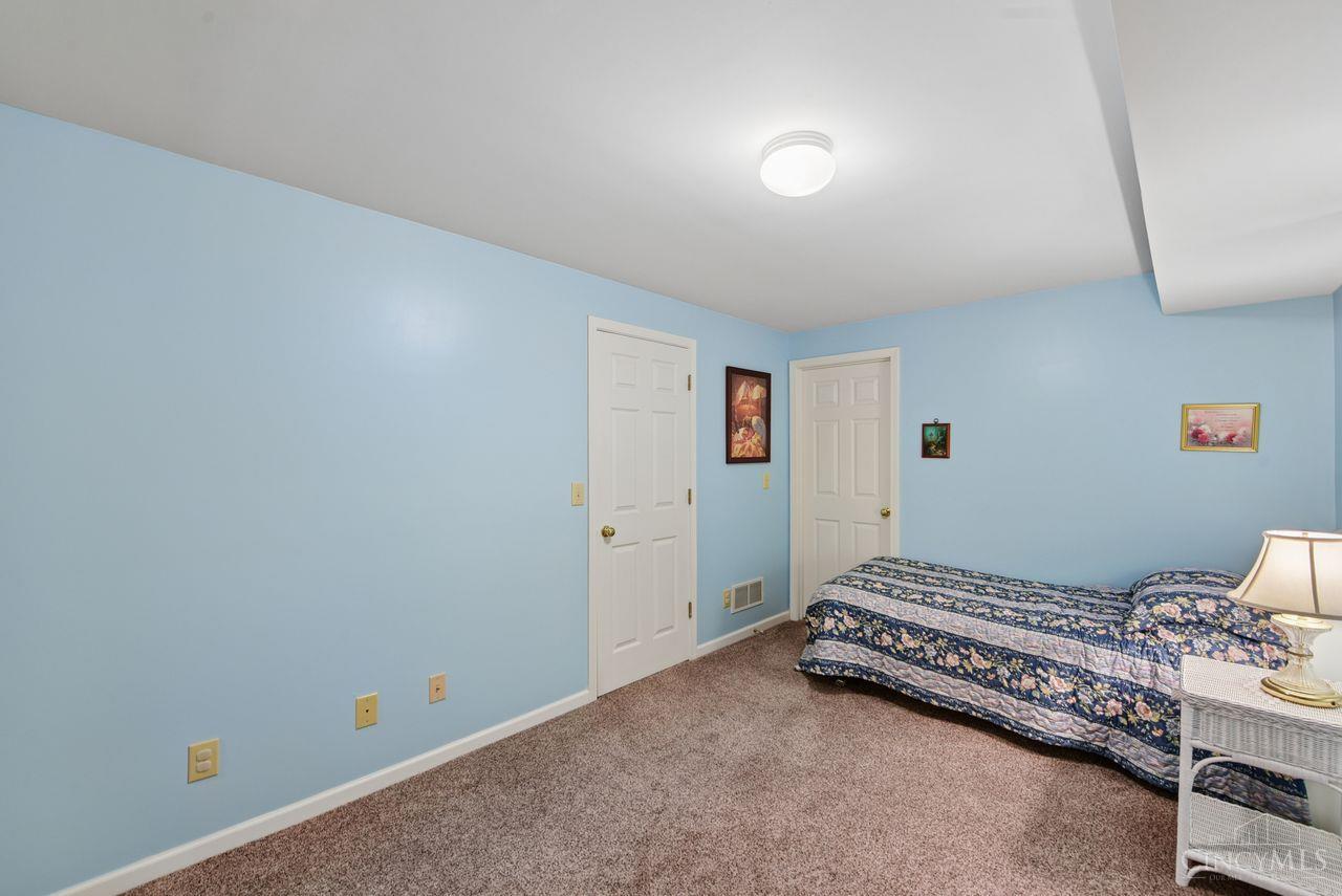 7036 Scarlet Oak Court