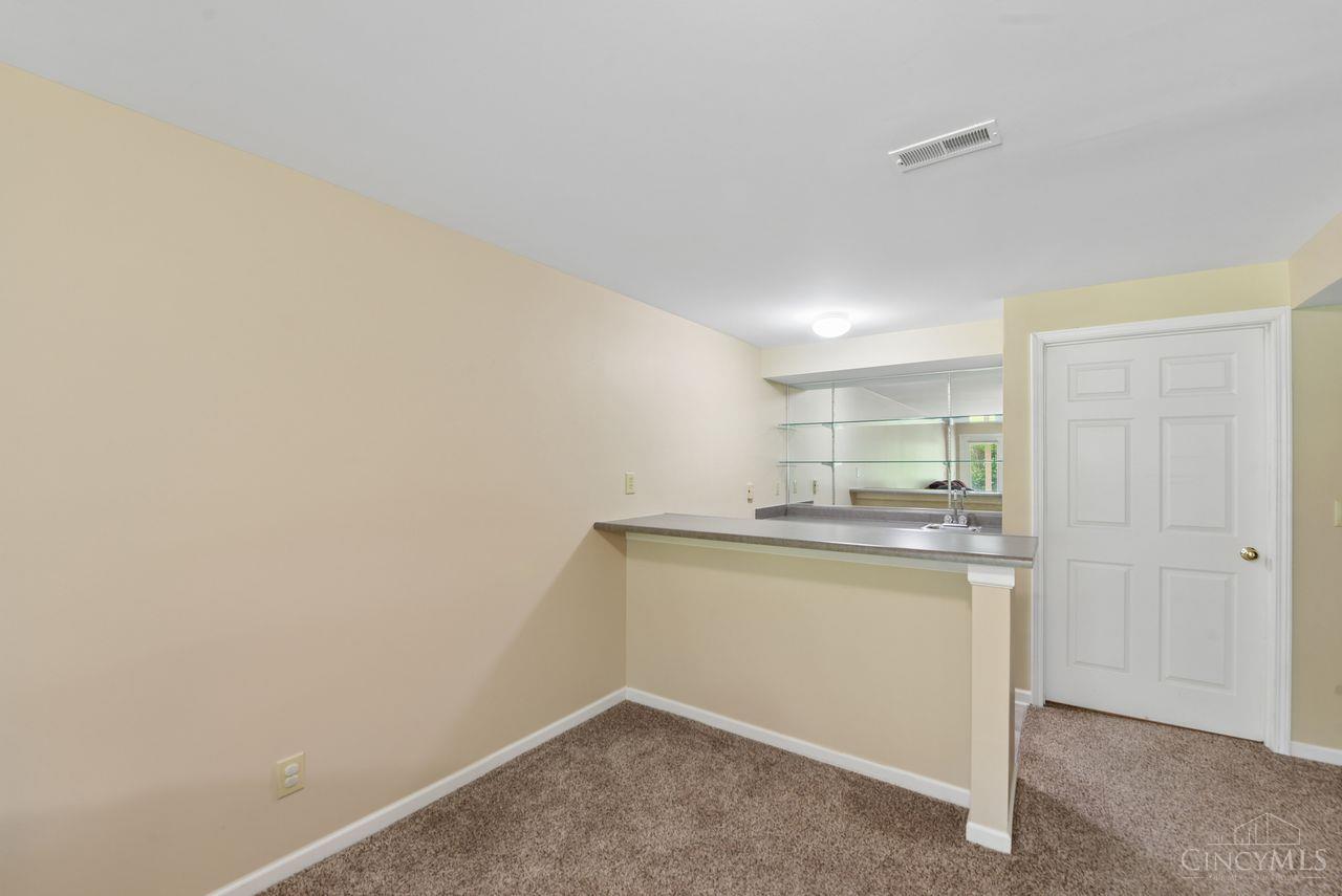 7036 Scarlet Oak Court