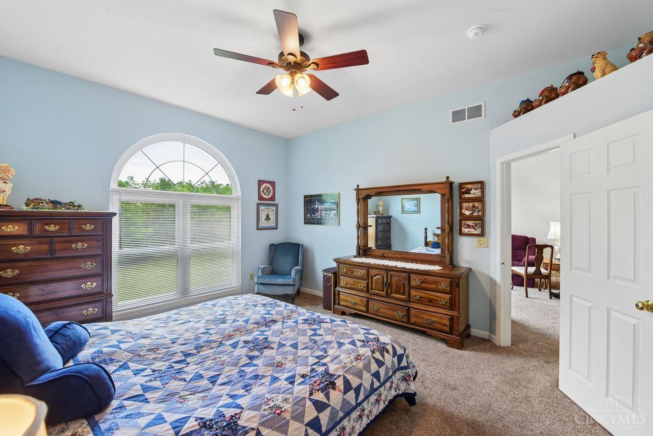 7036 Scarlet Oak Court