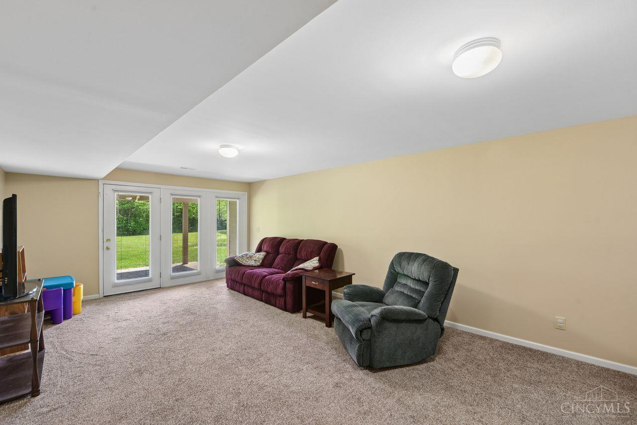 7036 Scarlet Oak Court
