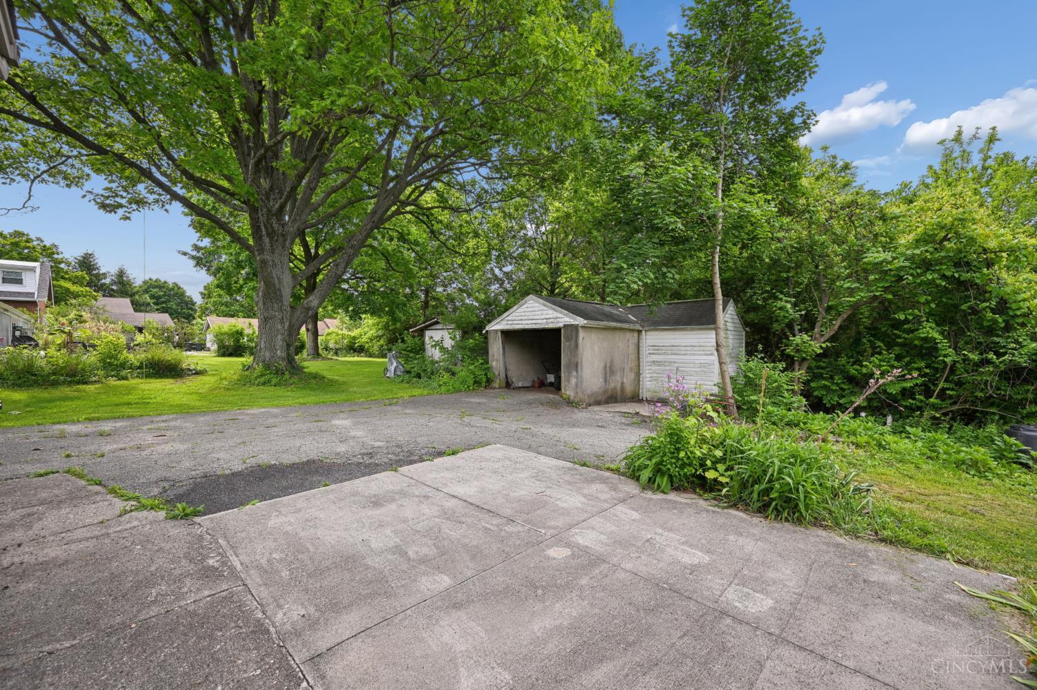 4281 Boomer Road