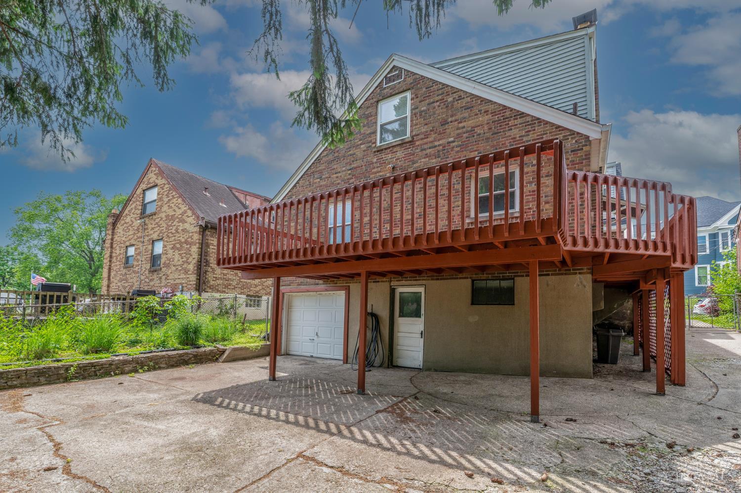 506 Mentola Avenue
