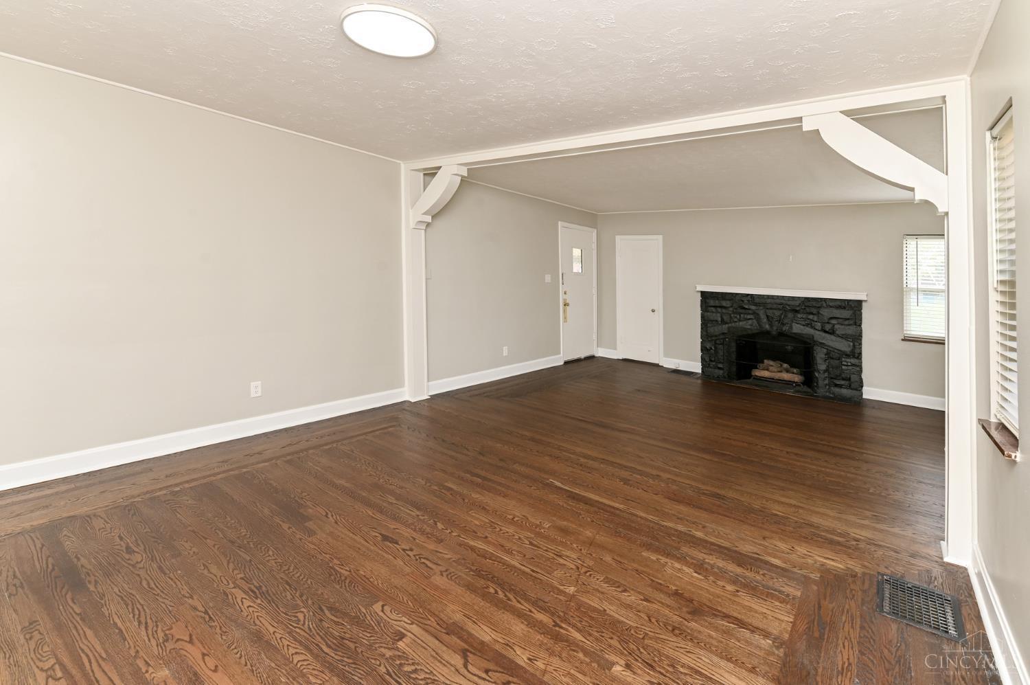 506 Mentola Avenue