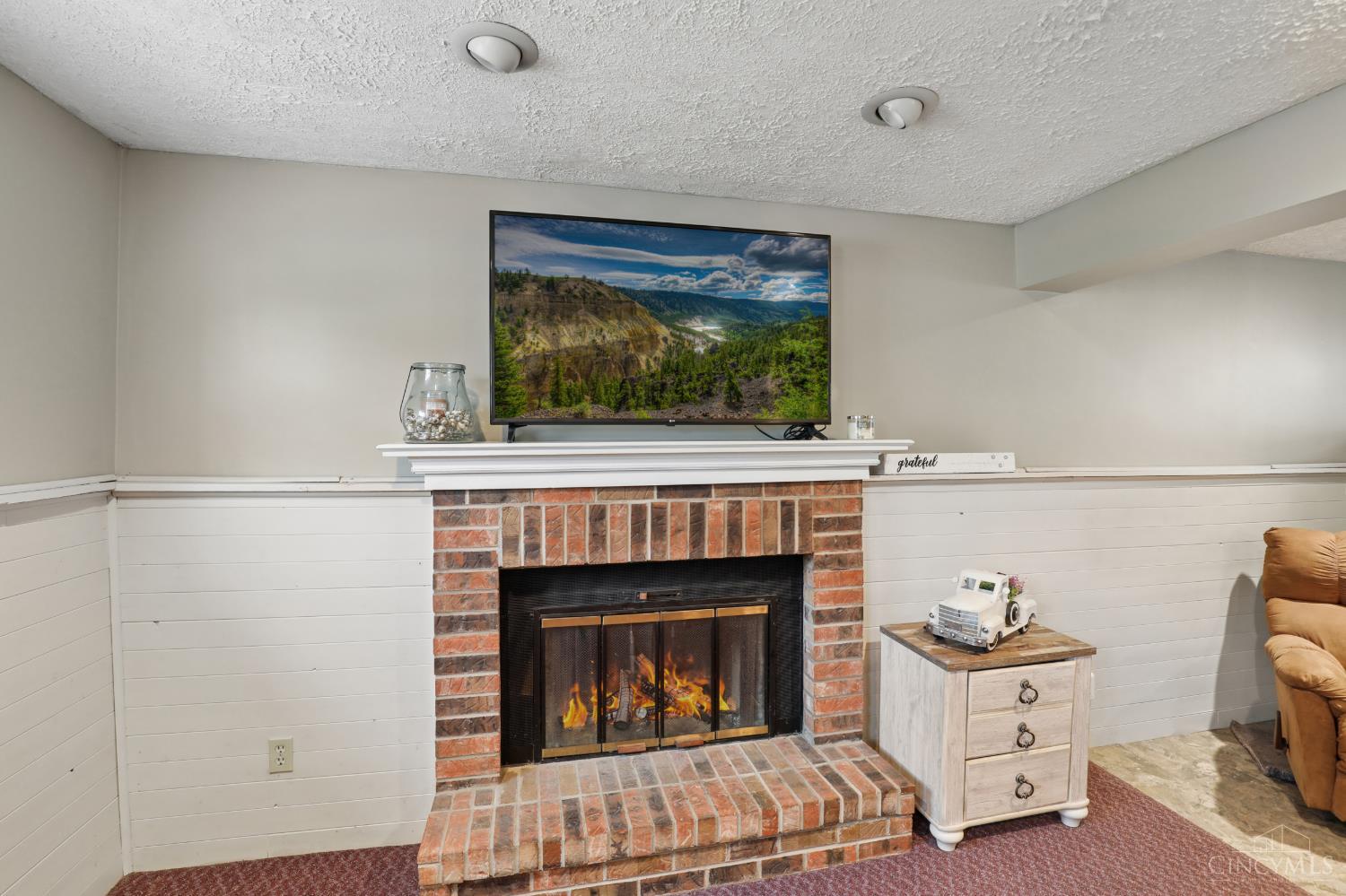 220 Assisiview Court
