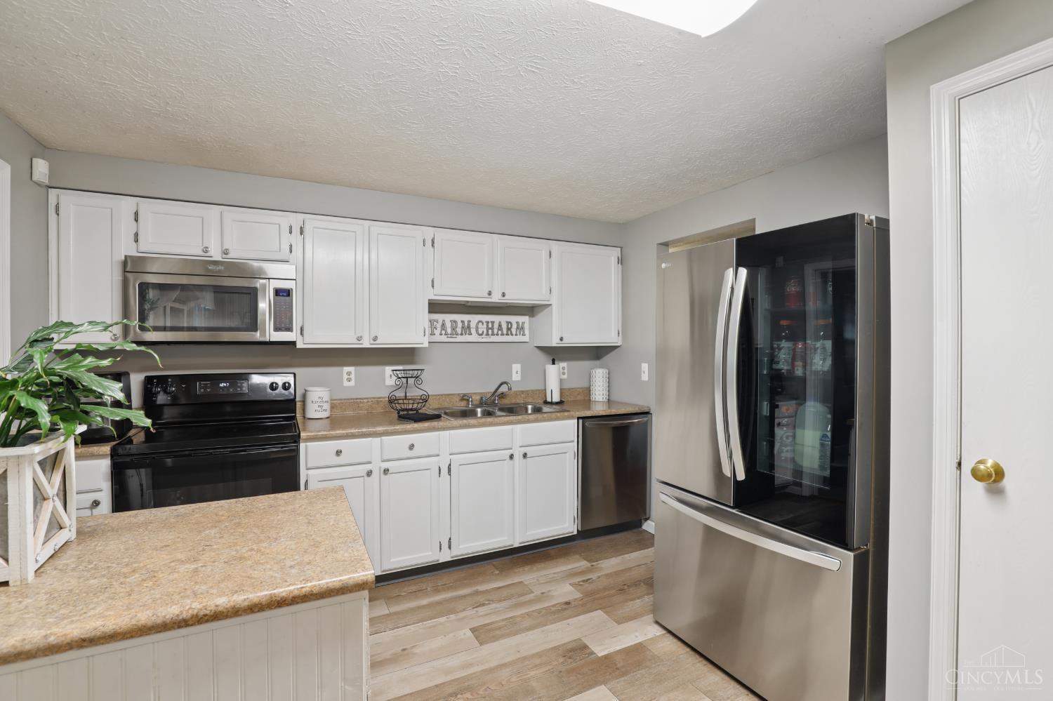 220 Assisiview Court