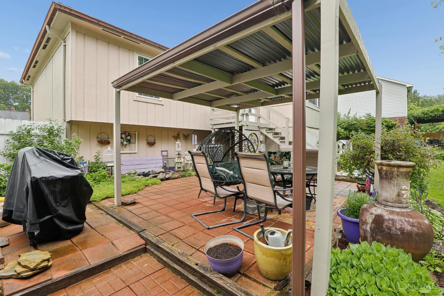 220 Assisiview Court
