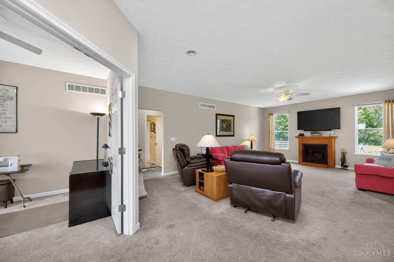249 Oxon Pass