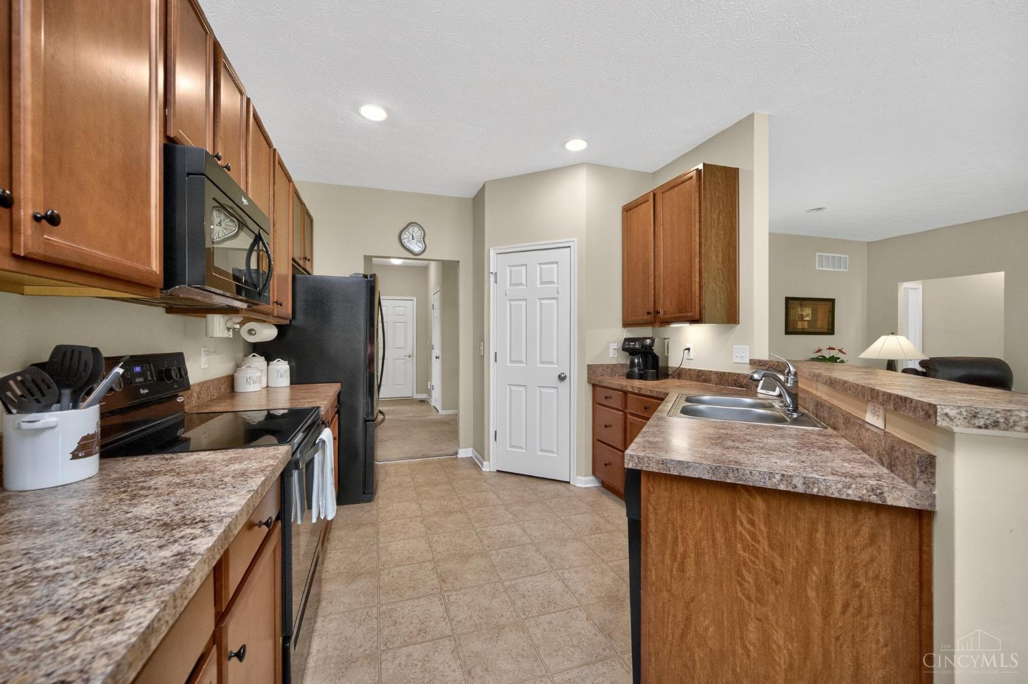 249 Oxon Pass
