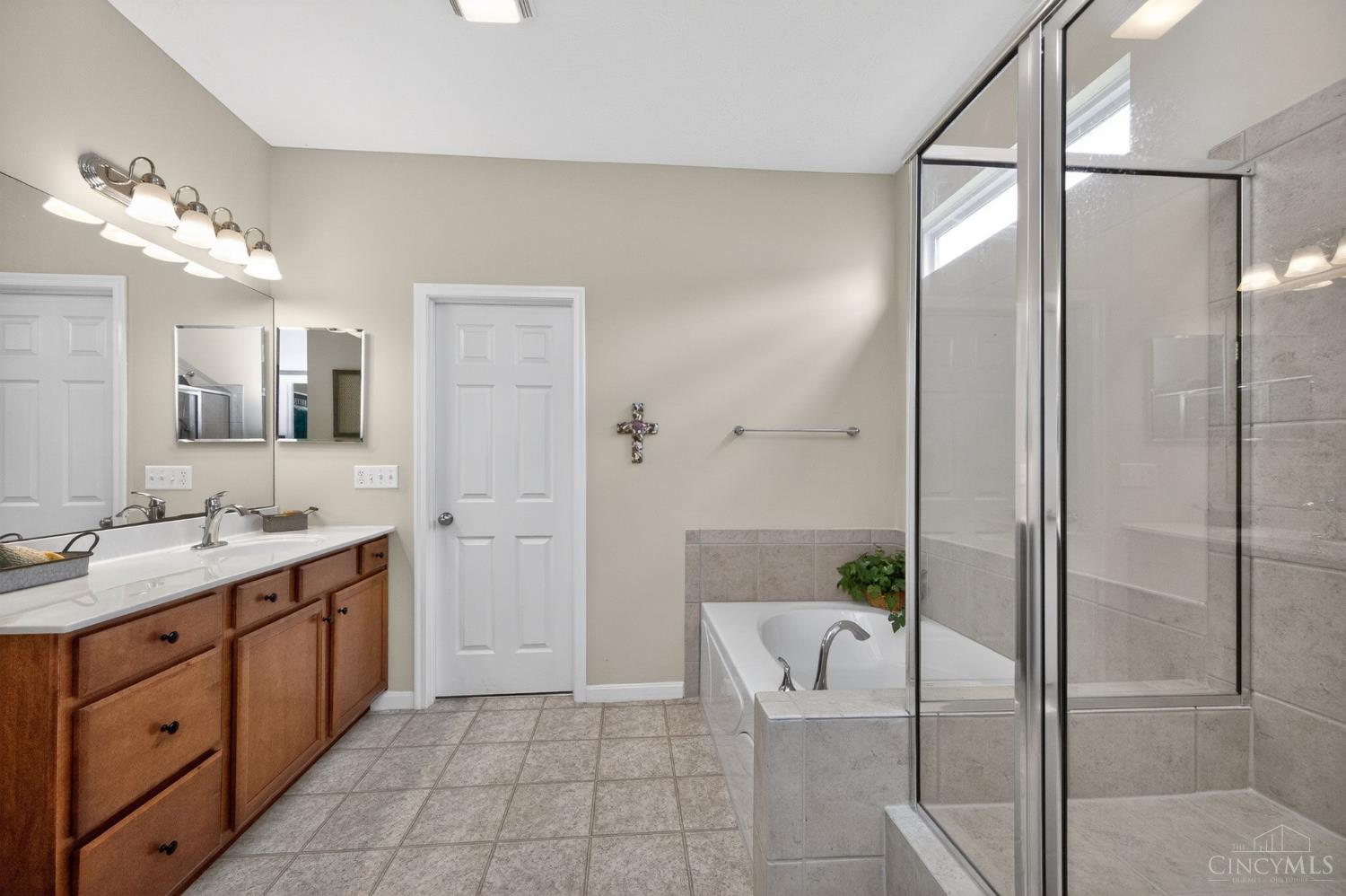 249 Oxon Pass