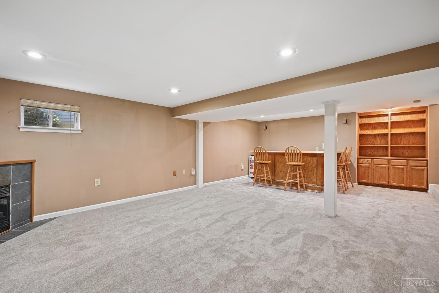 8592 Sunmont Drive