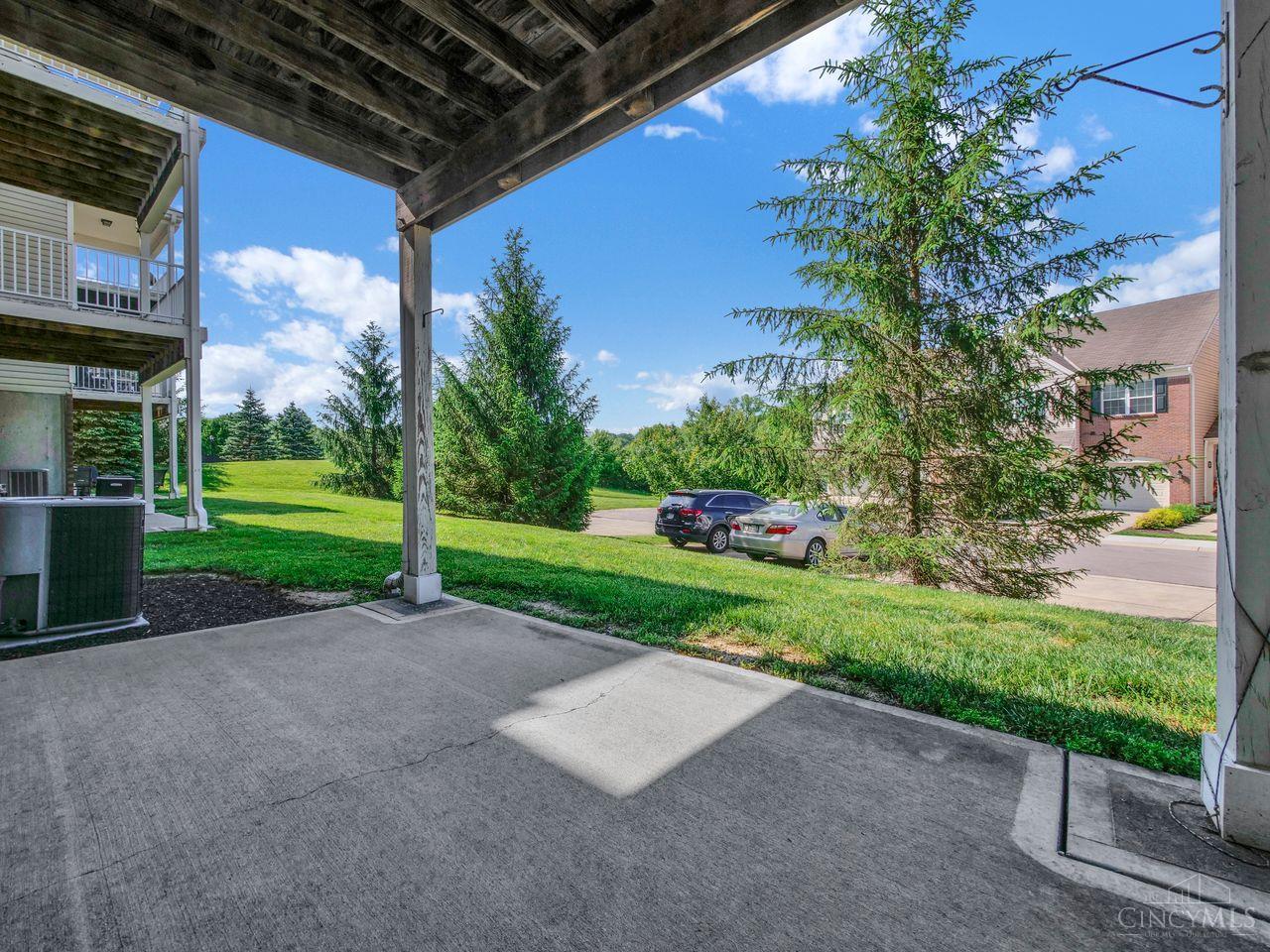 955 Crossing Pointe 8E