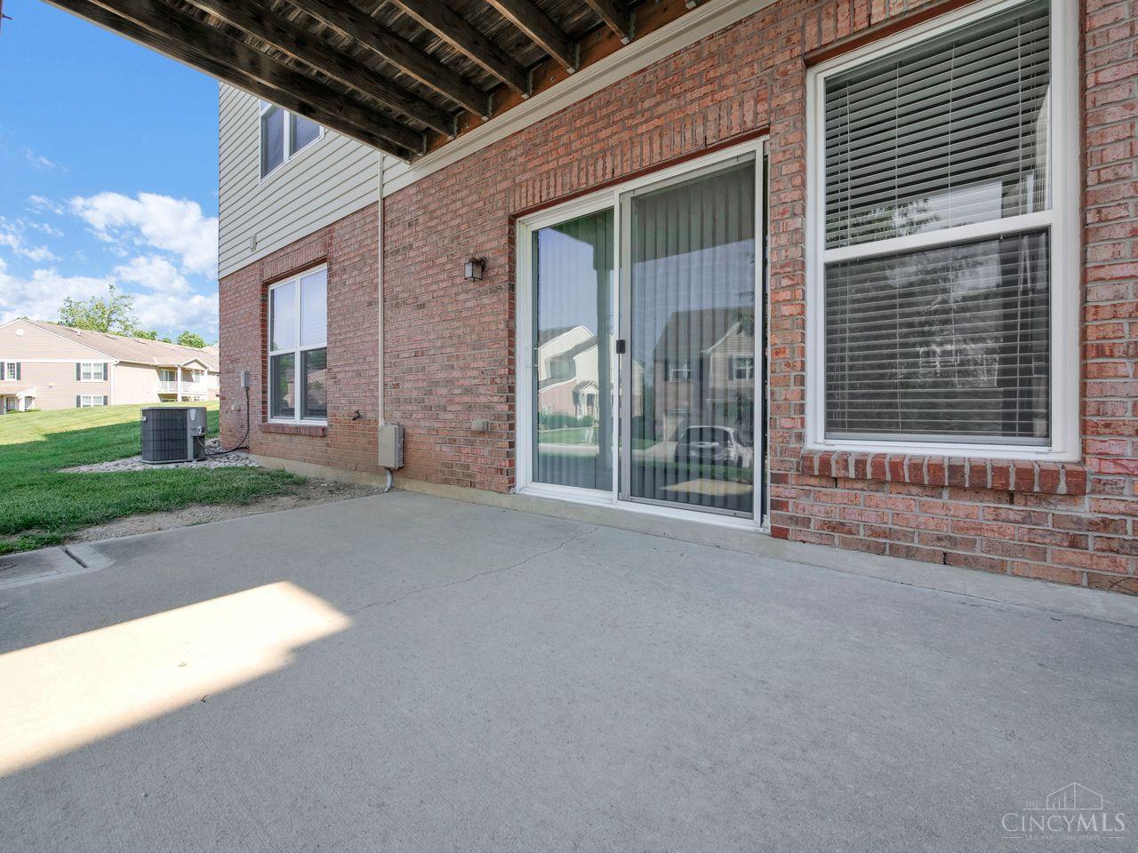 955 Crossing Pointe 8E