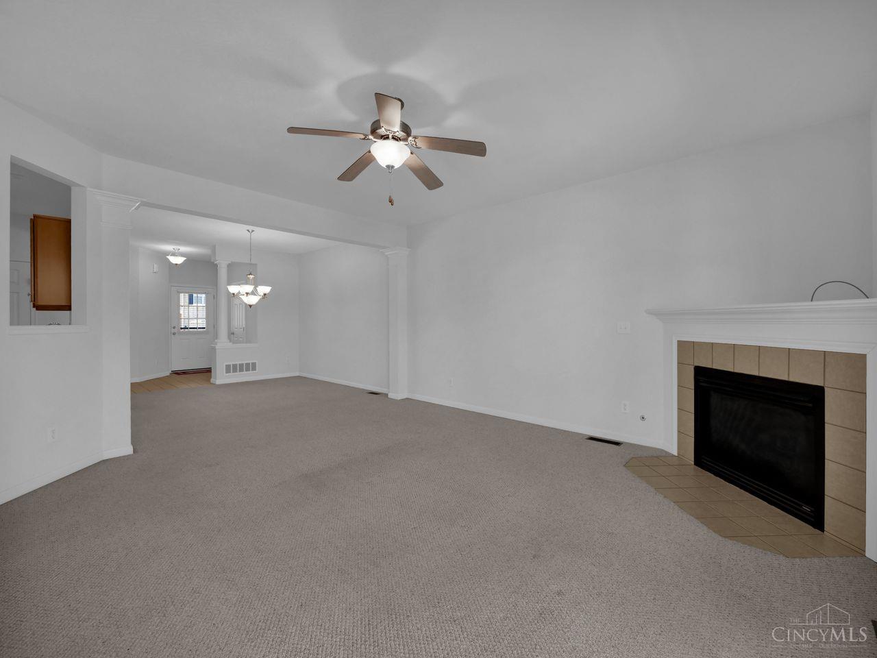 955 Crossing Pointe 8E