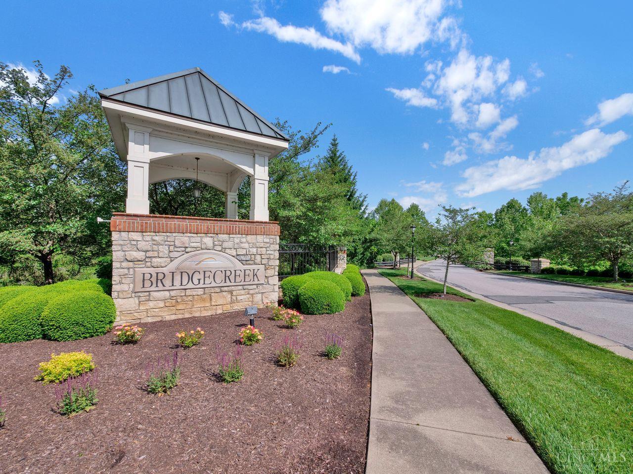 955 Crossing Pointe 8E
