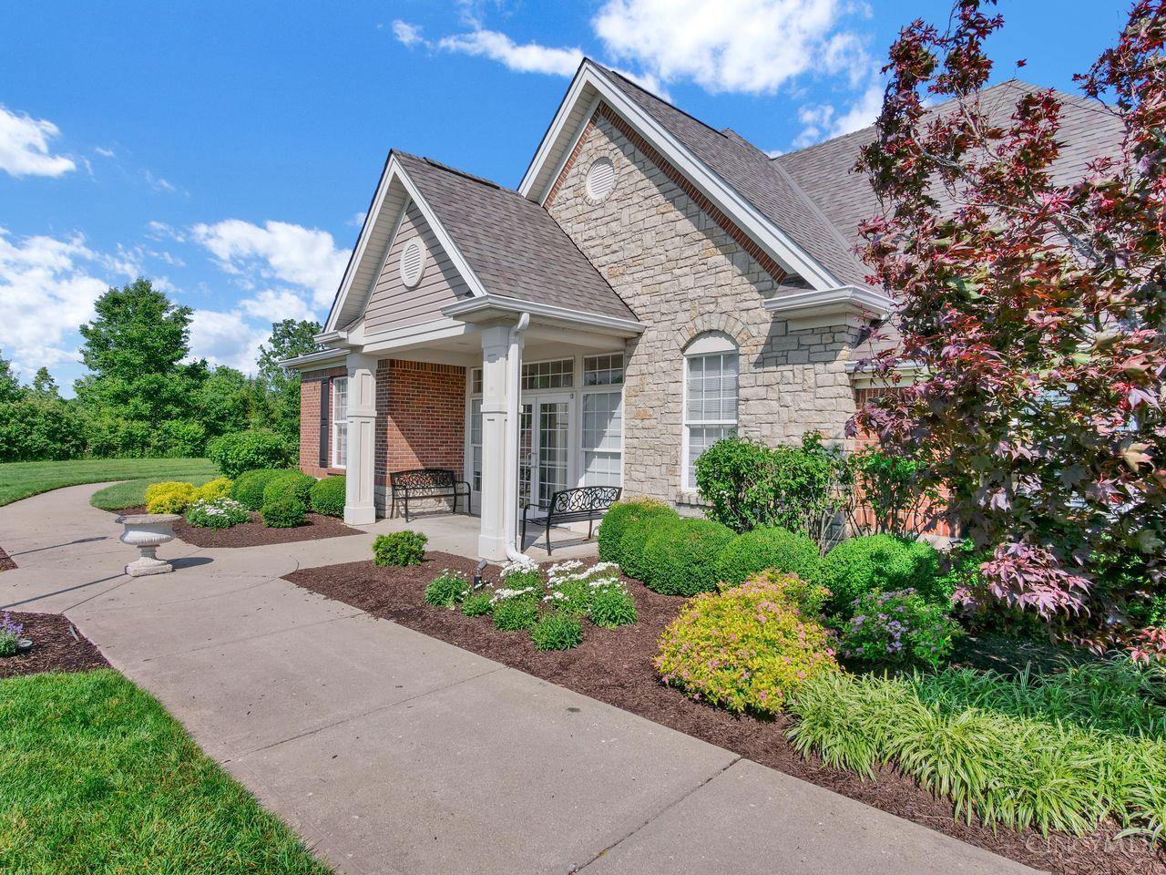 955 Crossing Pointe 8E
