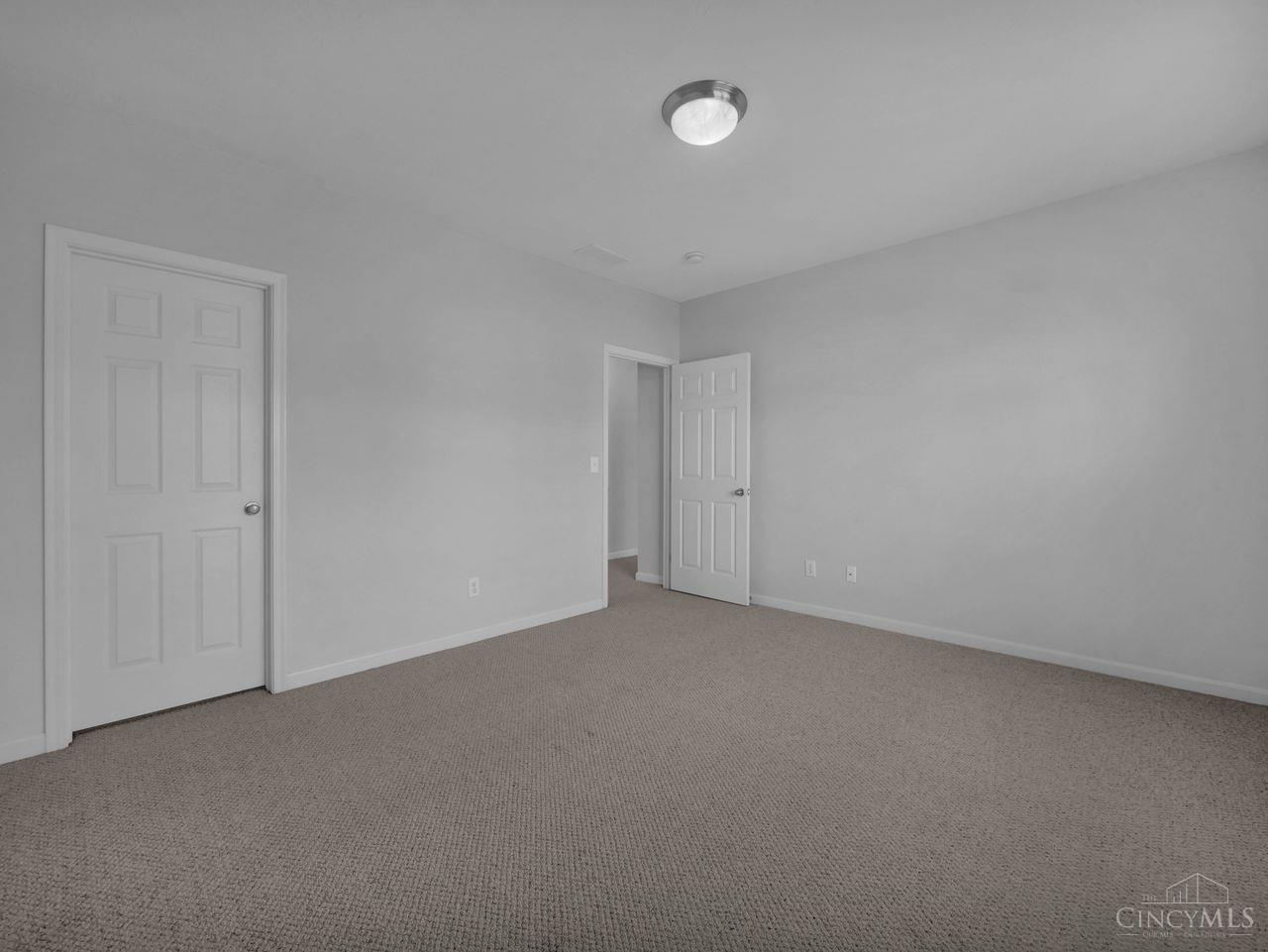 955 Crossing Pointe 8E