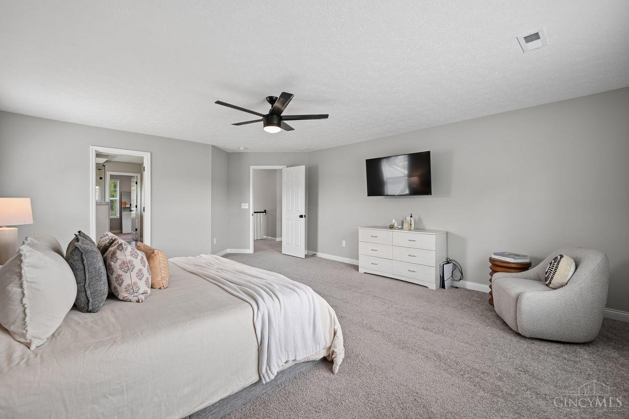 4929 Shadow Hawk Drive