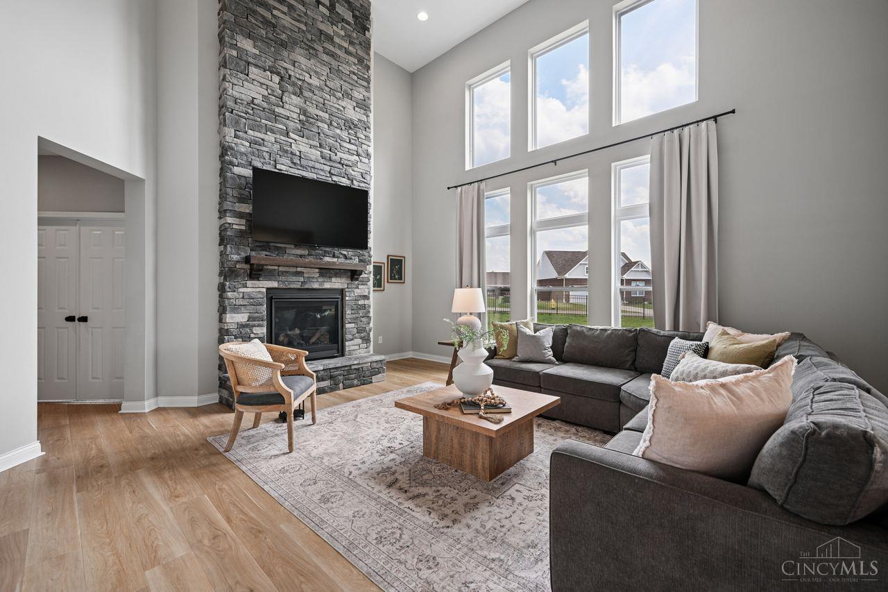 4929 Shadow Hawk Drive