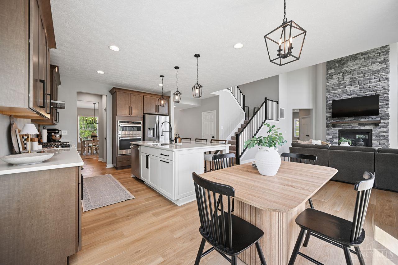 4929 Shadow Hawk Drive