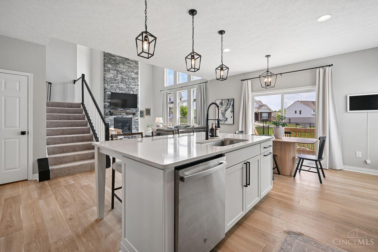 4929 Shadow Hawk Drive
