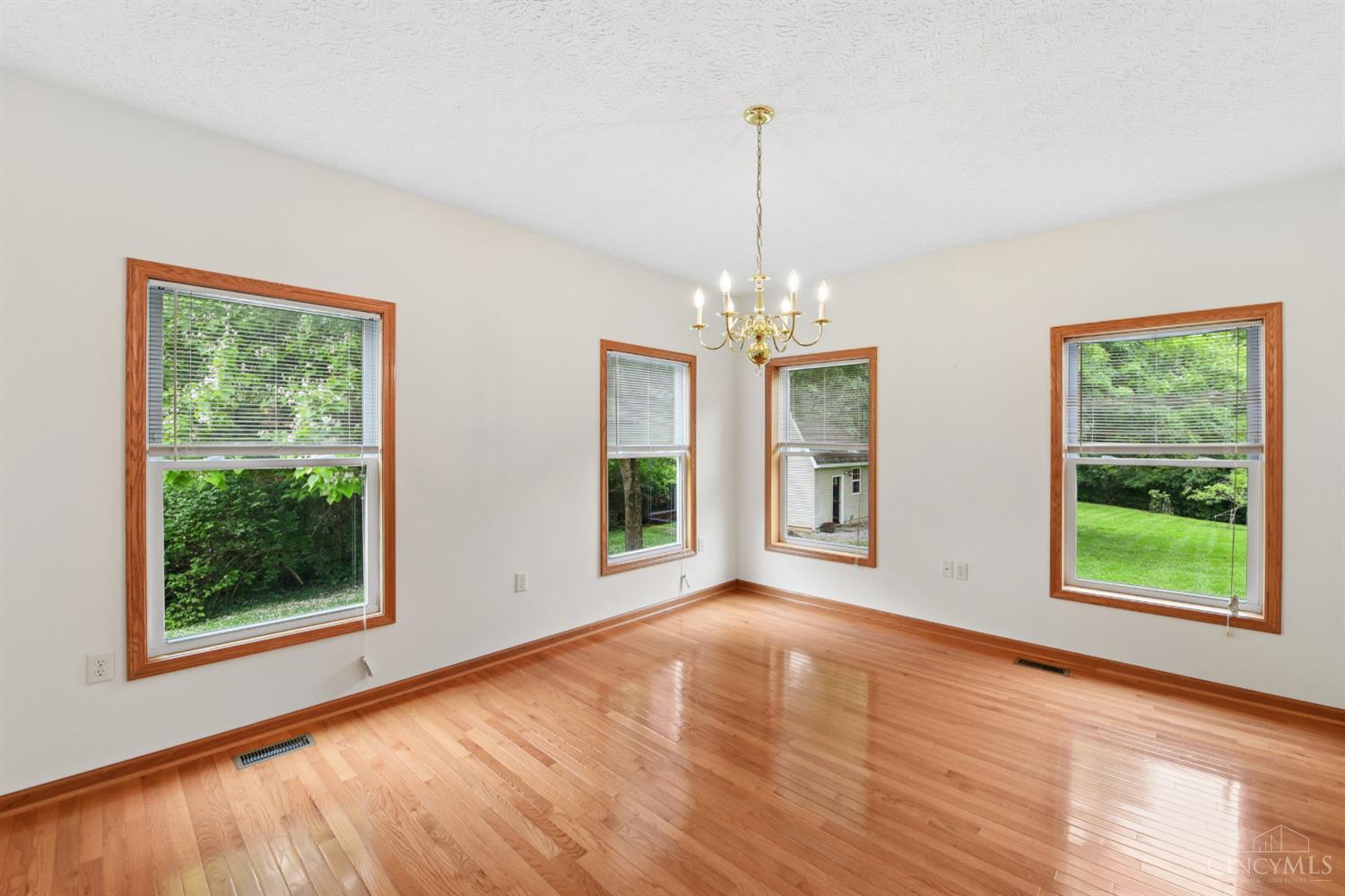 1109 Asbury Road