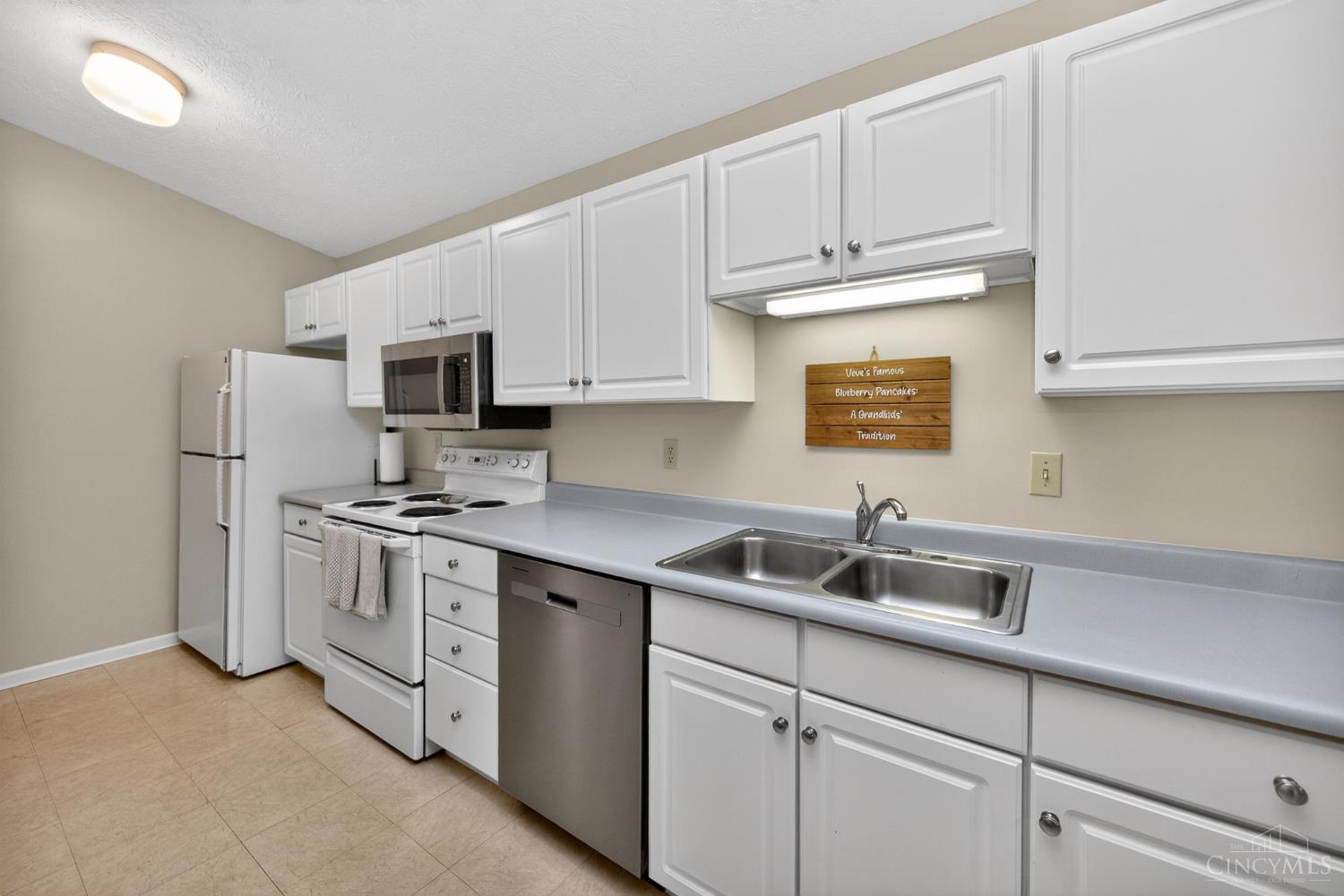 12031 Carrington Lane 206