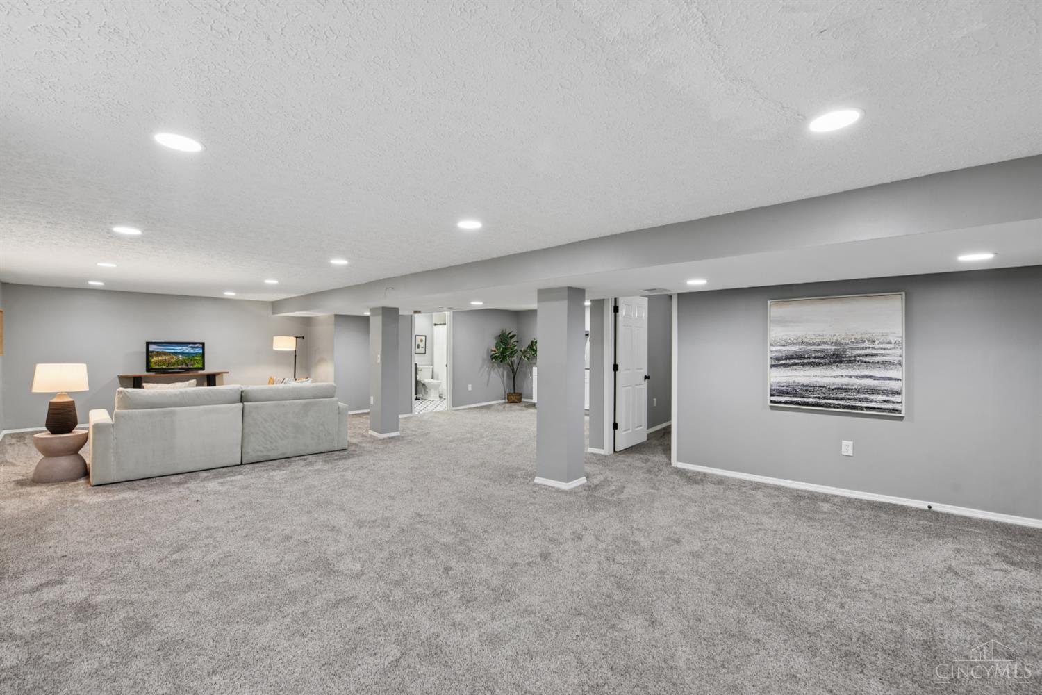 5692 Lauderdale Drive