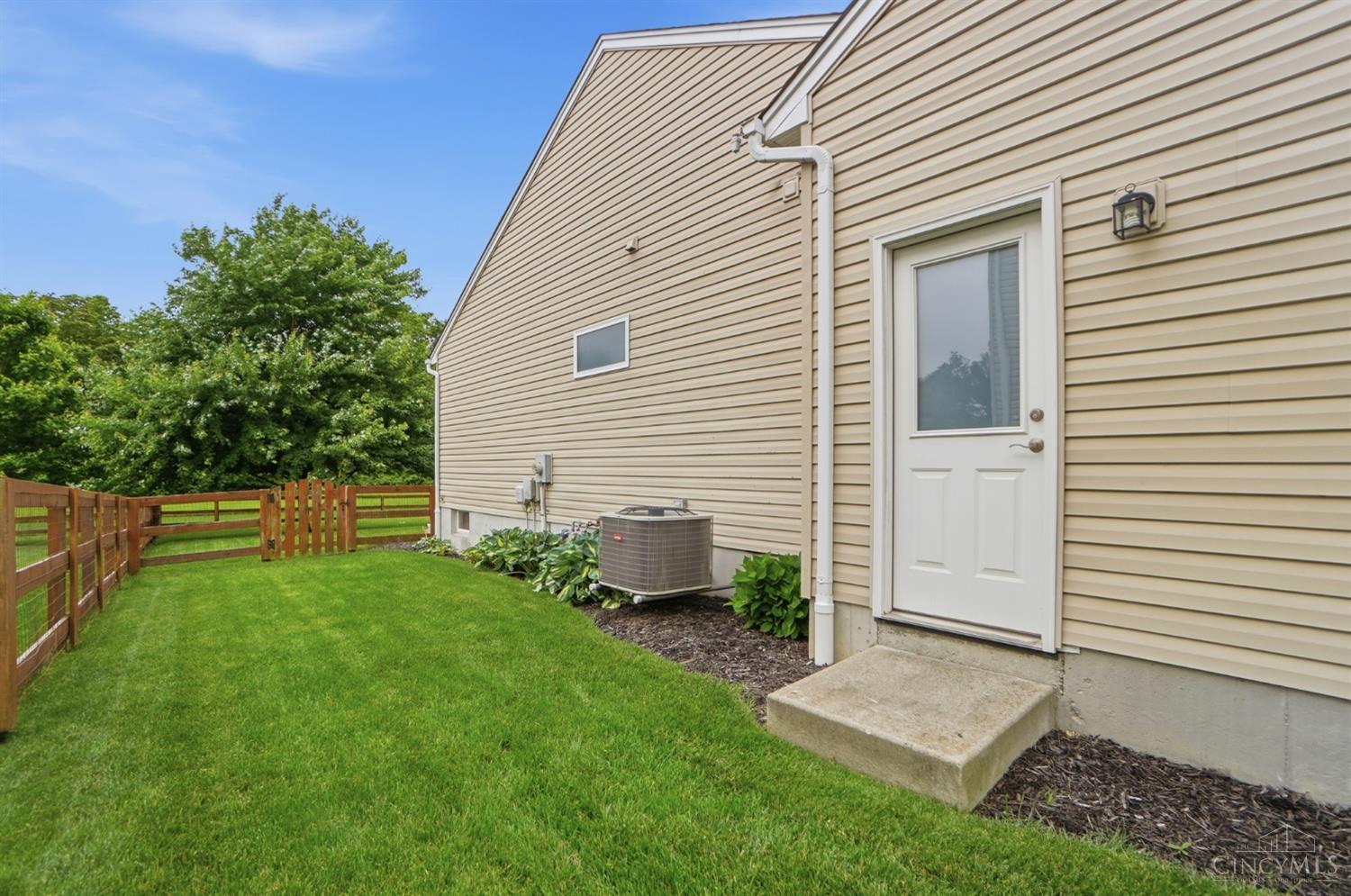 7673 Hempston Circle