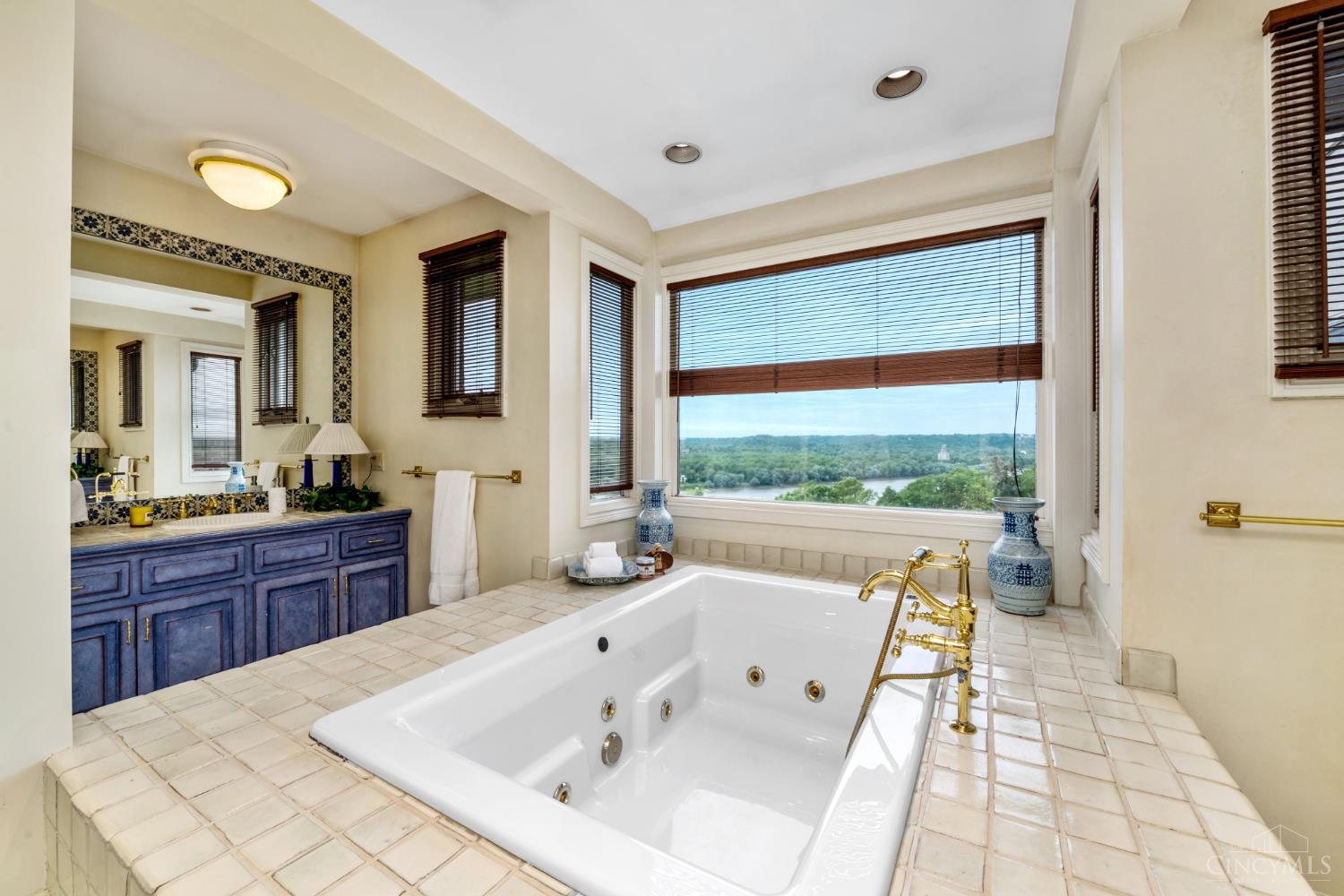 7352 Riverpoint Lane