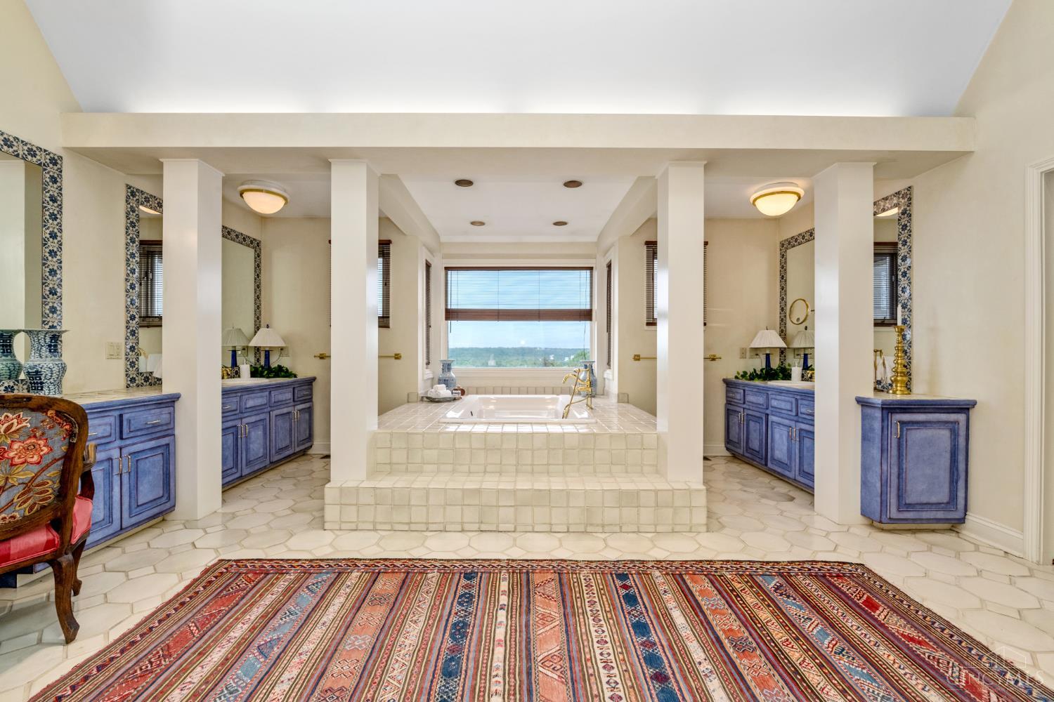 7352 Riverpoint Lane
