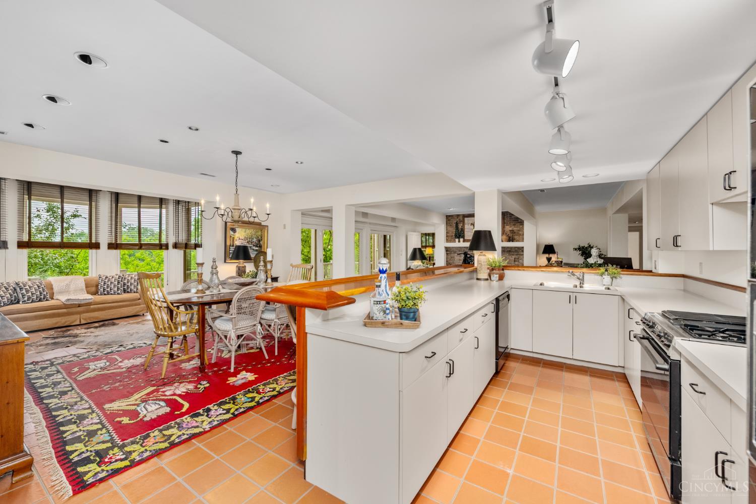 7352 Riverpoint Lane