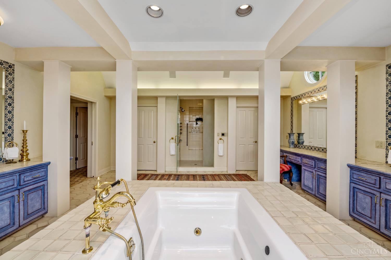 7352 Riverpoint Lane