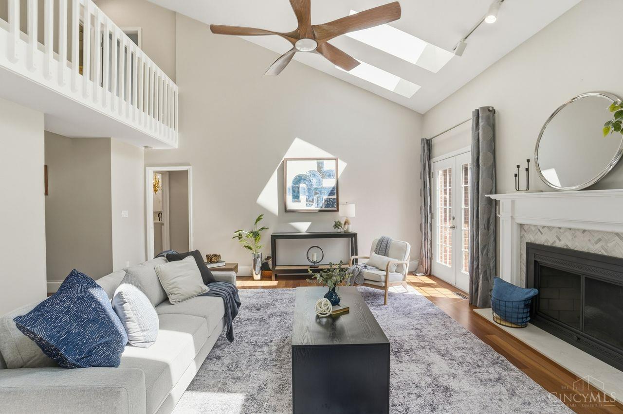 584 Cottingwood Court