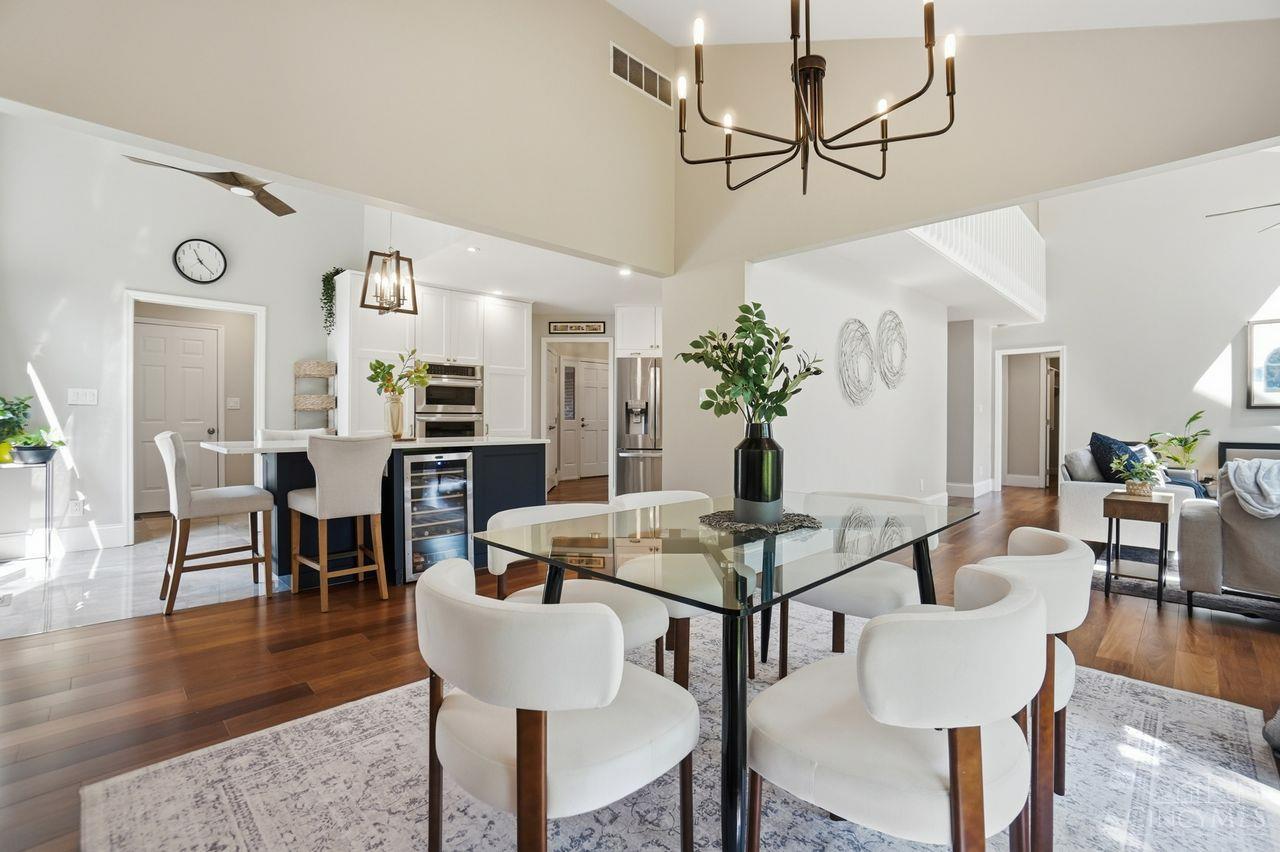 584 Cottingwood Court
